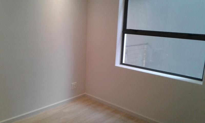 To Let 1 Bedroom Property for Rent in Woodstock Western Cape